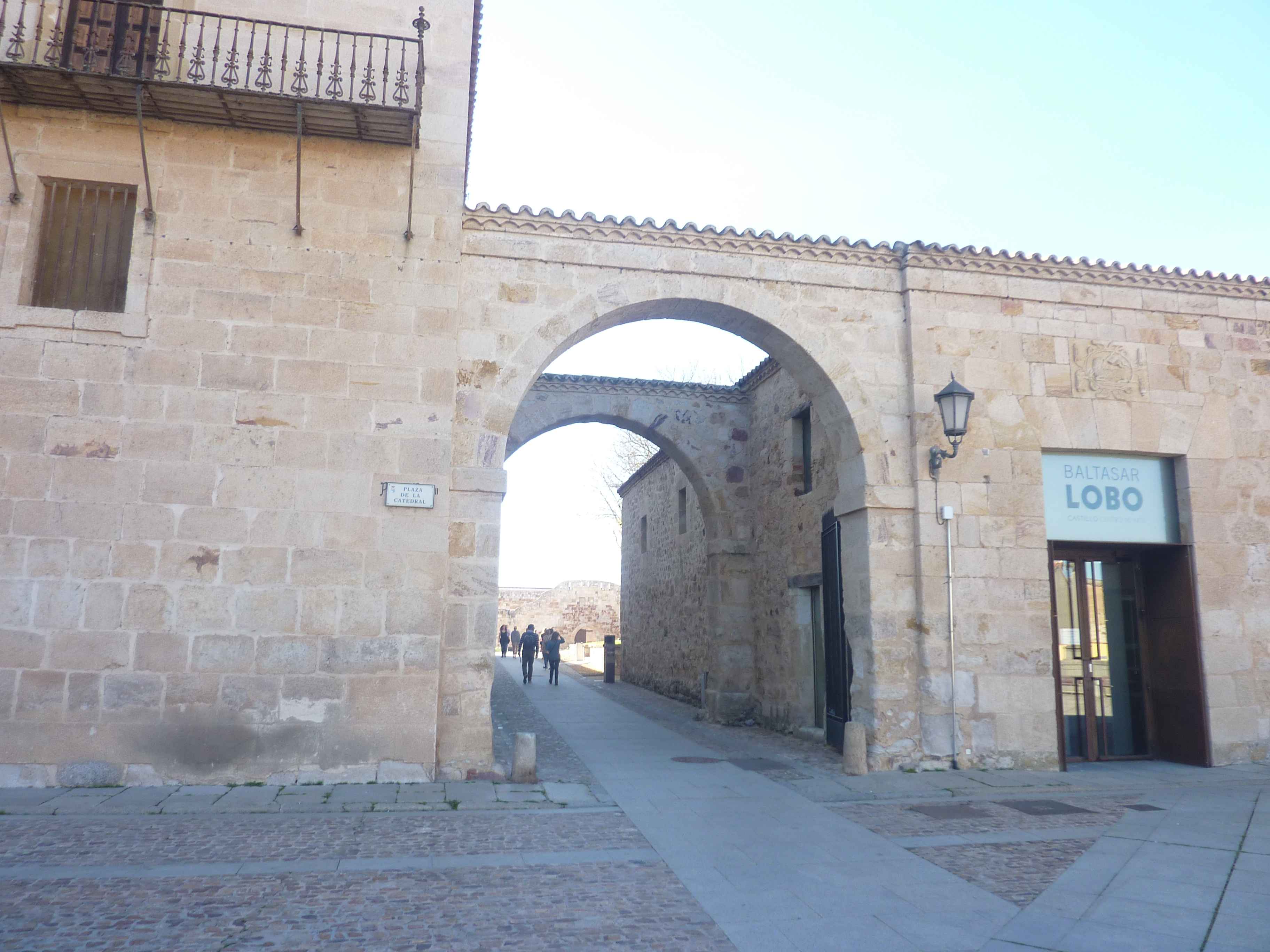 Photos de Arche Entre Cathedrale Et Chateau De Zamora